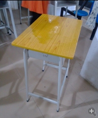 小学生课桌椅多少钱南宁南宁课桌椅价格